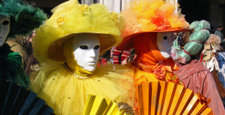 Diez décadas de buenos y malos disfraces